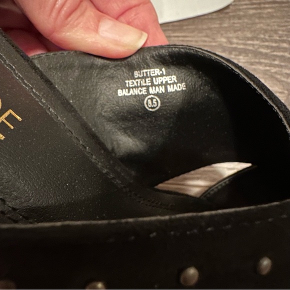 Chase + Chloe Butter soft suede Mule - Picture 11 of 11